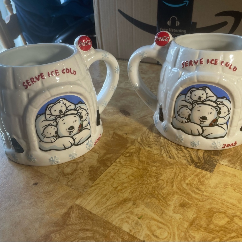 2 Coca-Cola Ceramic collectable Mugs looks like Igloo's with Polar Bears 2005